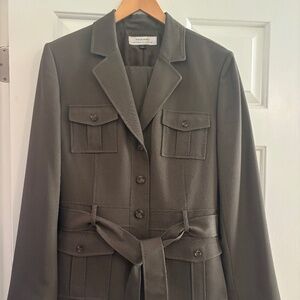Women’s Suit Size 16